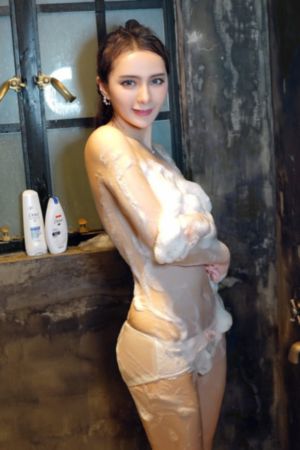 一个人在线_2022在线观看